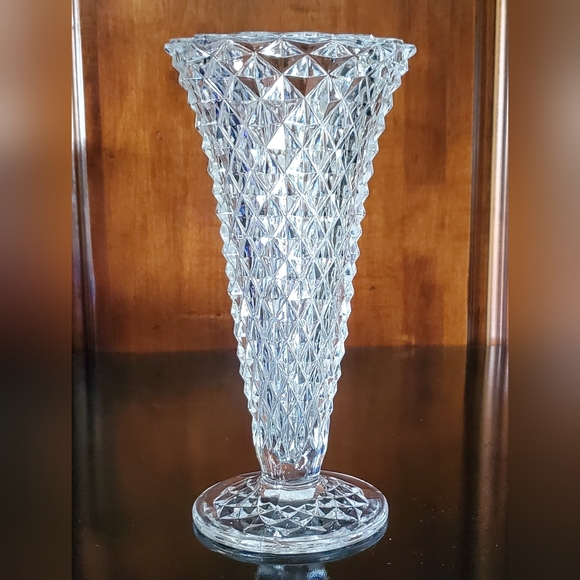 Vntg 🇩🇪 8 1/8" Lead Crystal Diamond 💎 Point Vase by Princess House - Picture 11 of 15